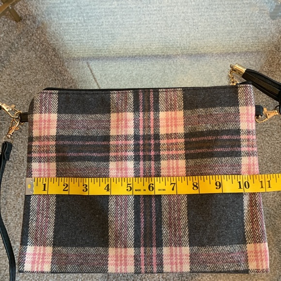 Plaid Crossbody - Picture 9 of 16